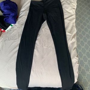 Lululemon black leggings size 4